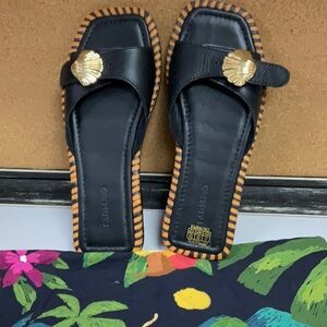Farmrio Elegant Black Sandals with Gold Shell Detail